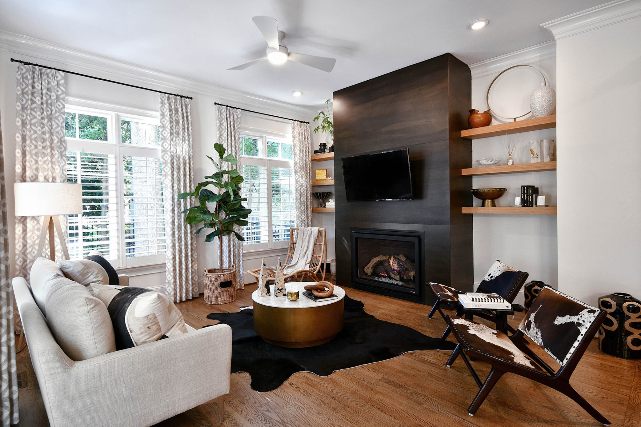 Viviere Designs interior contemporary designer in Chicago and Wilmette, IL.